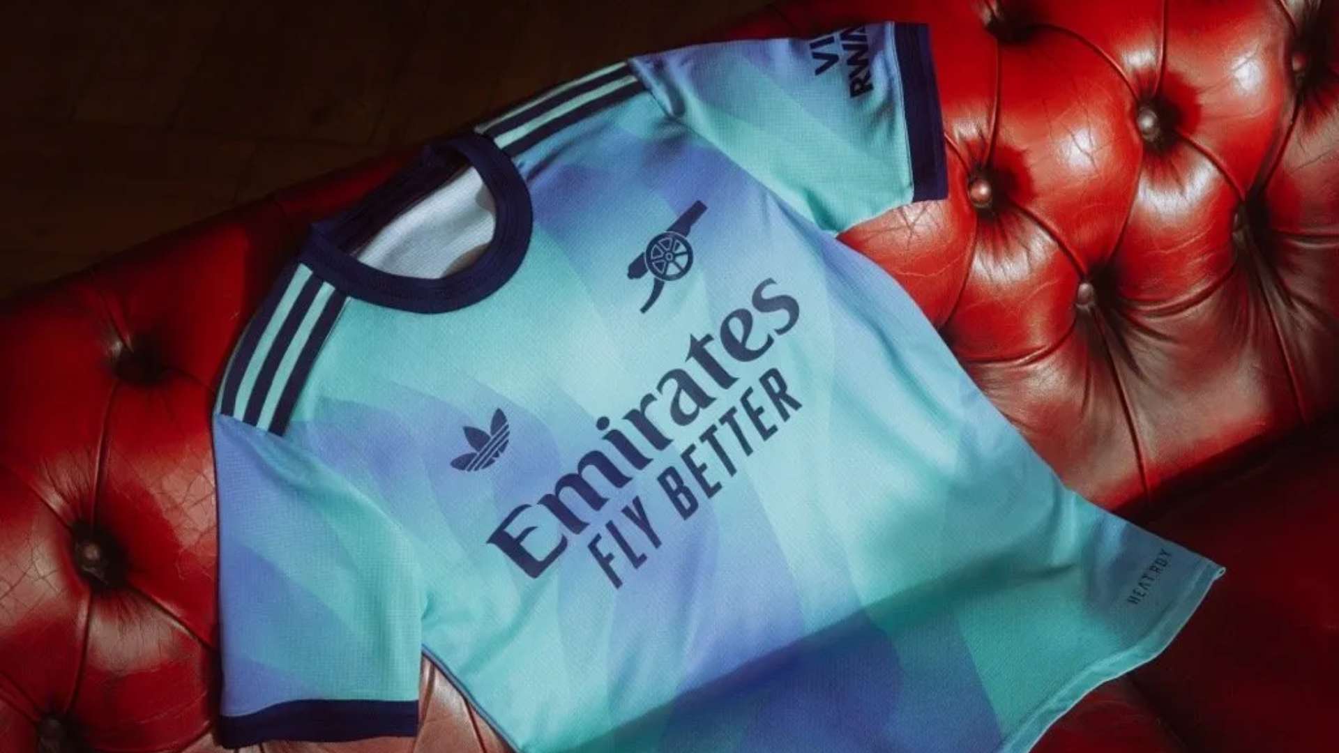 斯与山东泰 斯与山东泰