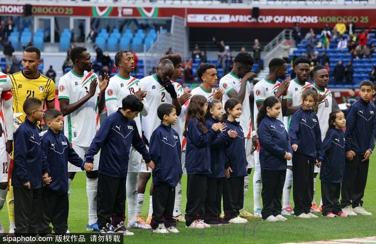 超6万人现场观看日本第104届高中足球锦标赛决赛，创造新高